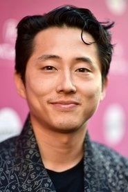 Ảnh diễn viên Steven Yeun